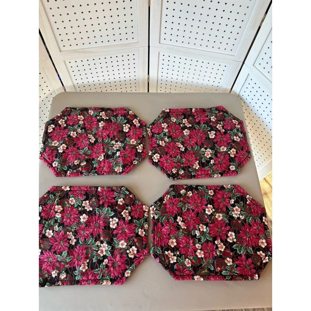 Set/4 Handmade Pointsettia Holly Berry Holiday Christmas Placemats‎ Fabric